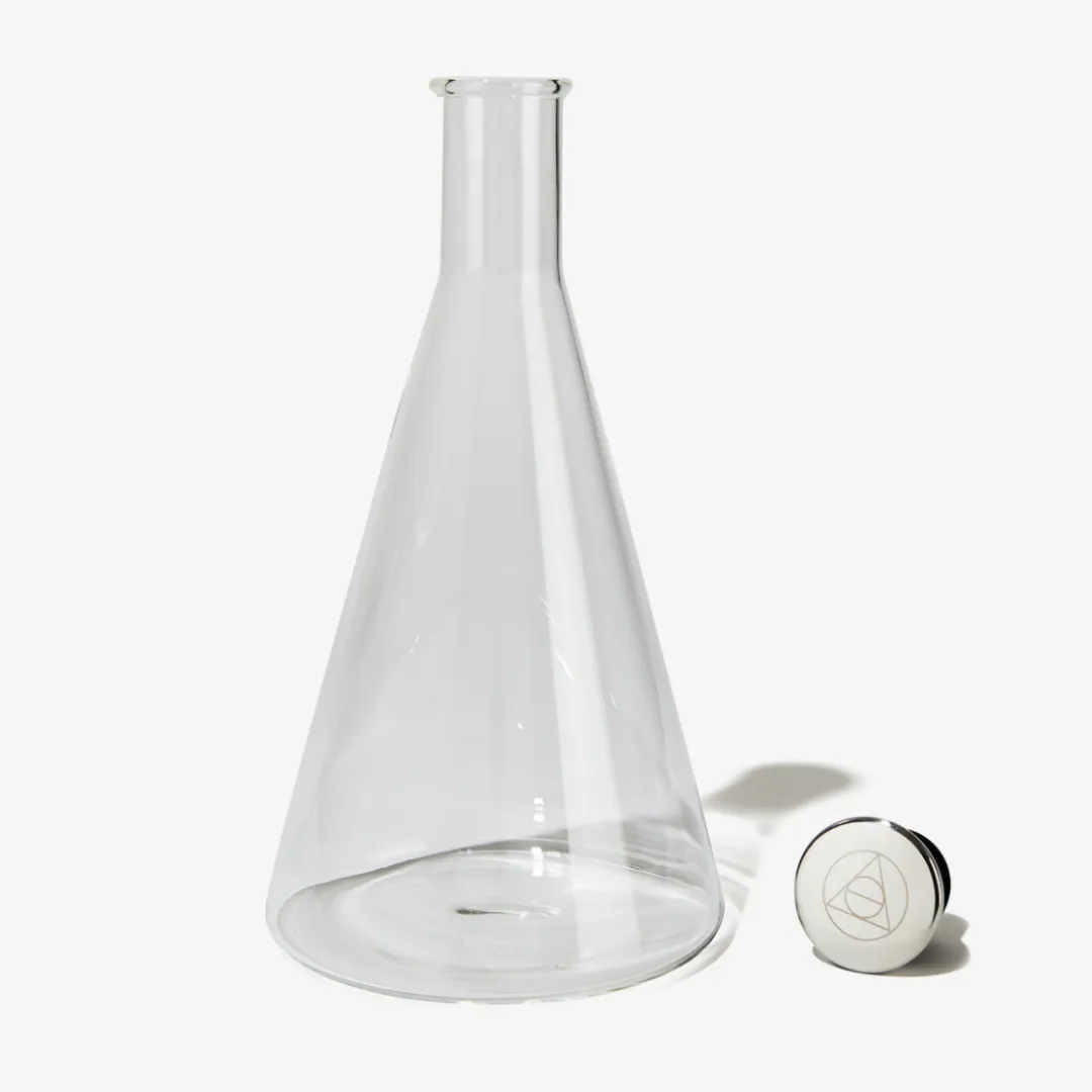 ETHAN   ASHE | Lab Decanter