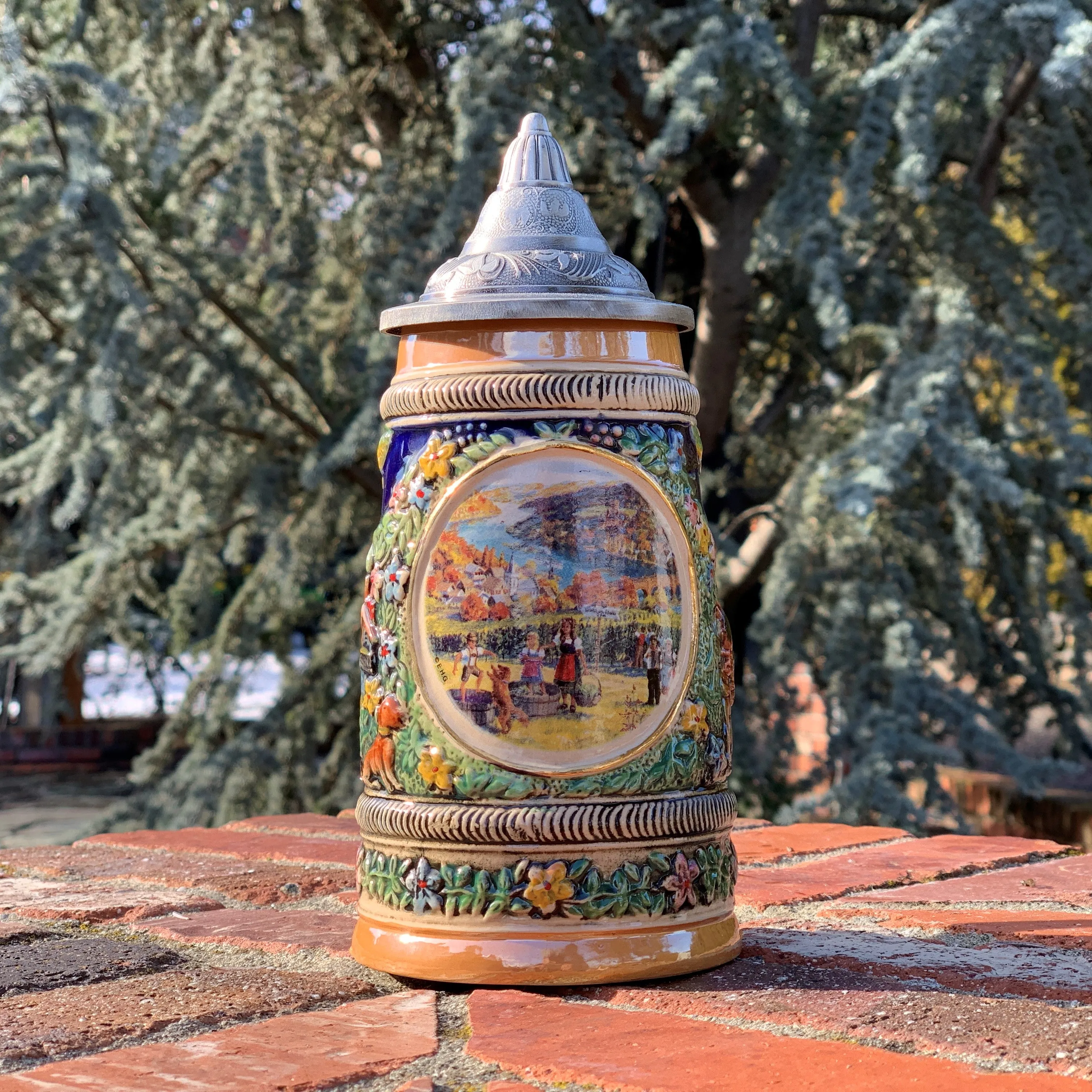 German Fall .5L Stein with Embossed Metal Lid